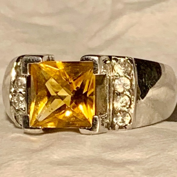 Dandelion Citrine Square Cut Stone between cz’s Set in  Sterling Silver - Picture 4 of 7